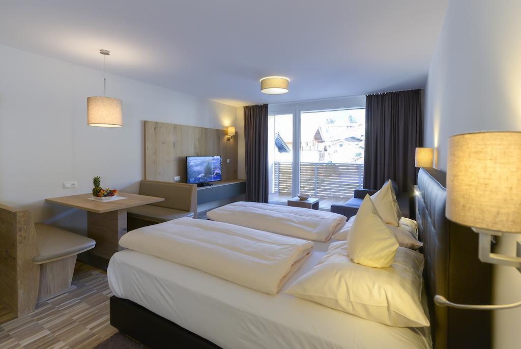 Appartementhotel Sonnenhof Kossen Ruang foto